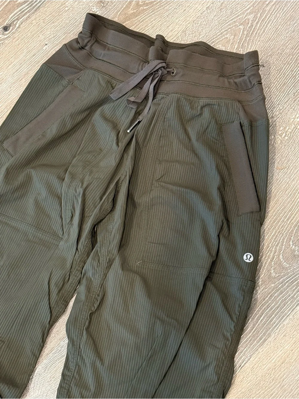 Lululemon Olive Studio pant